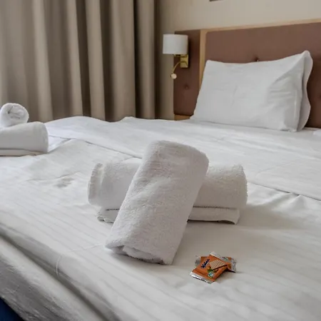 Boutique Hotel Parklane - Newly Renovated-3